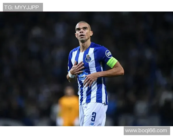 足球史上最为荒唐的球星表现盘点谁才是最蠢的一位